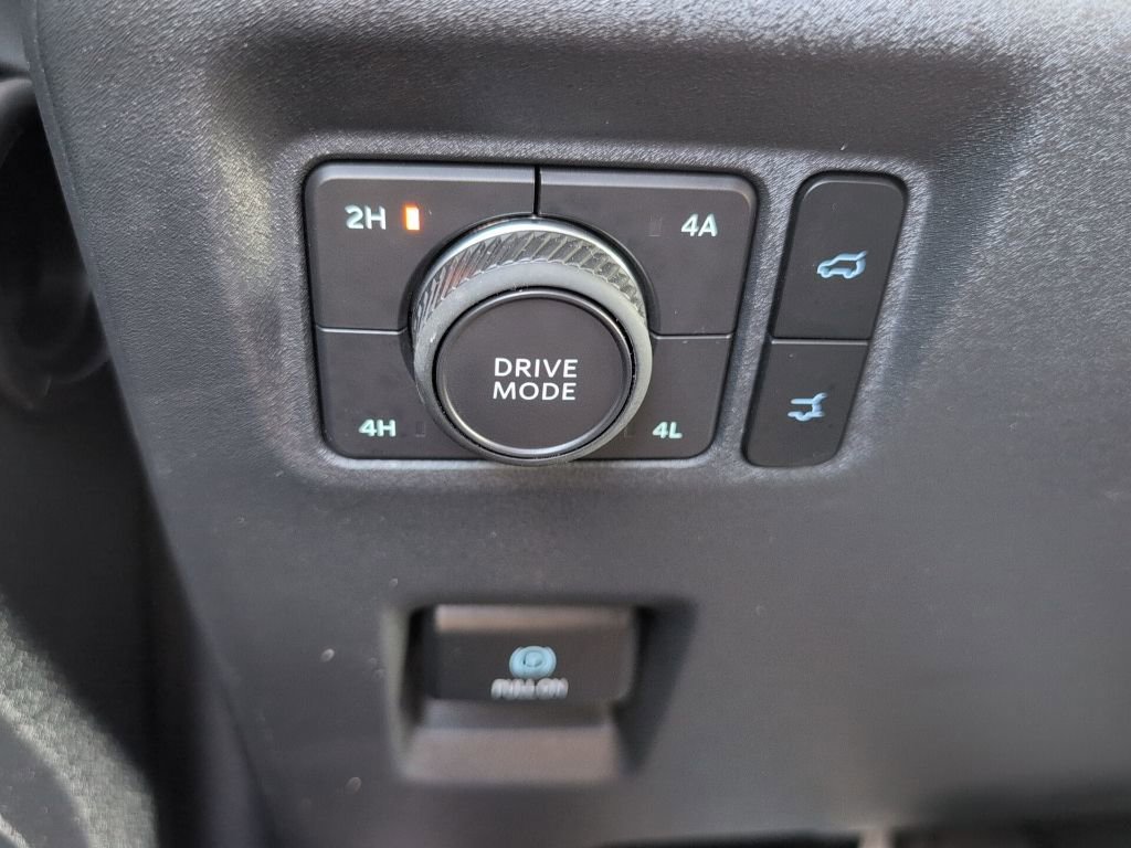 Certified 2025 Ford Expedition Active image 28