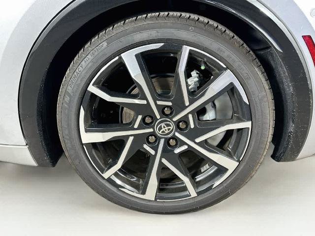Used 2025 Toyota Prius Plug-In Hybrid w/ Limited Premium Package FWD image 8