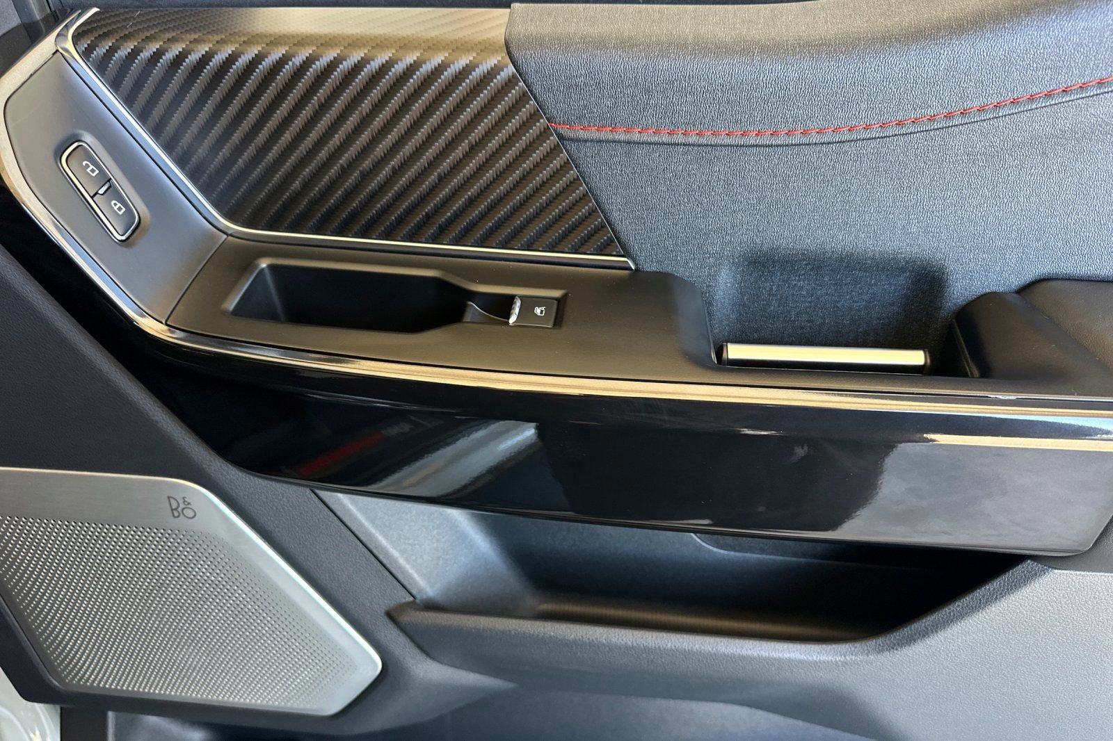 Certified 2023 Ford F150 Raptor w/ Equipment Group 802A Raptor R AWD/4WD image 17