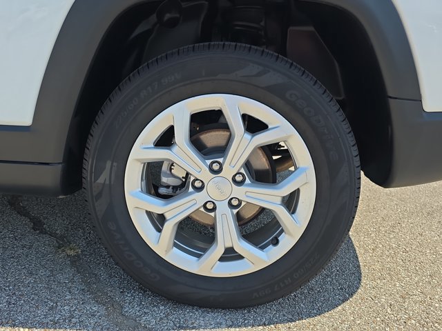 Used 2024 Jeep Compass Latitude AWD/4WD image 9
