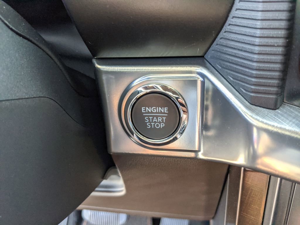 Certified 2025 Ford F150 King Ranch image 32