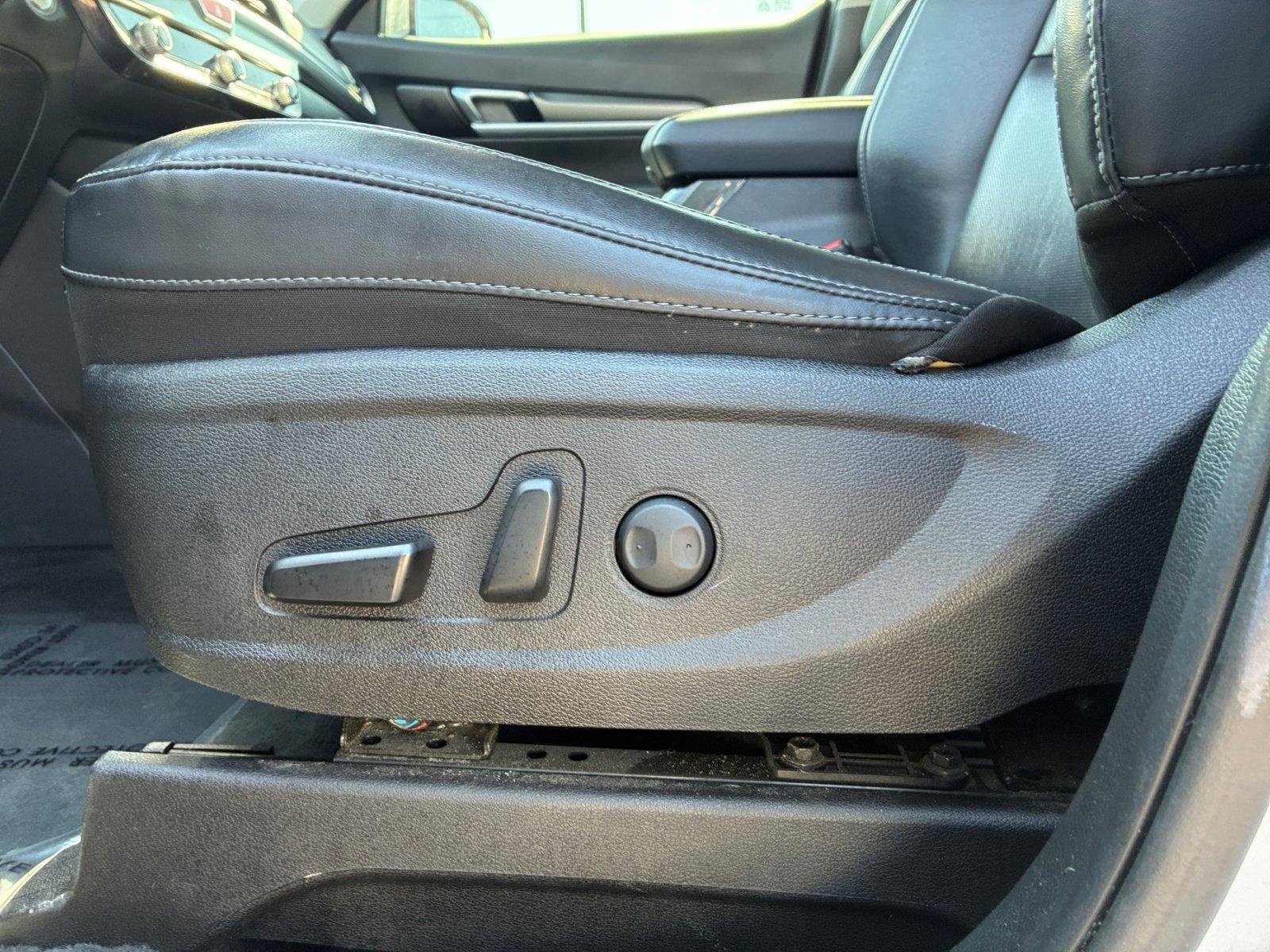 Used 2021 Kia Telluride S AWD/4WD image 14