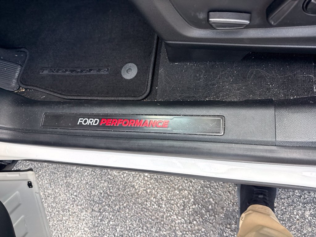 Certified 2022 Ford Explorer ST w/ Equipment Group 401A AWD/4WD image 10