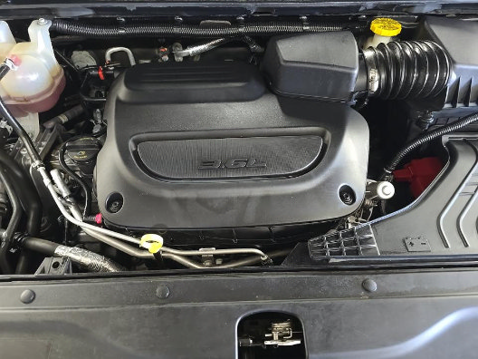 Used 2024 Chrysler Voyager LX FWD image 15
