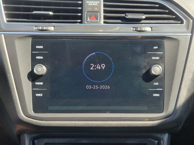 Used 2022 Volkswagen Tiguan SE image 18