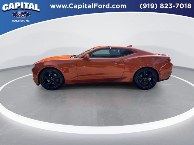 Used 2022 Chevrolet Camaro LT RWD image 5