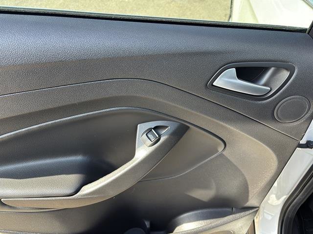 Certified 2017 Ford Escape Titanium w/ Equipment Group 301A image 17