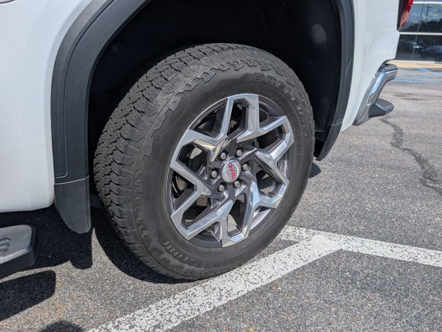 Used 2024 GMC Sierra 1500 SLT w/ SLT Premium Plus Package AWD/4WD image 34