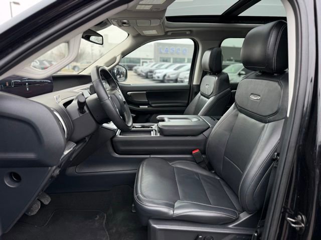 Certified 2025 Ford Expedition Platinum image 14