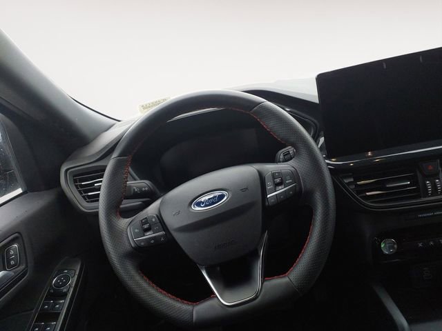 Certified 2025 Ford Escape ST-Line w/ Tech Pack #1 AWD/4WD image 9