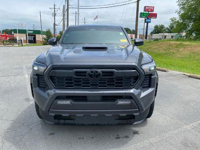 Used 2025 Toyota Tacoma TRD Sport AWD/4WD video 2