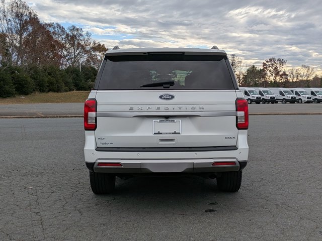 Certified 2022 Ford Expedition Max XLT image 5