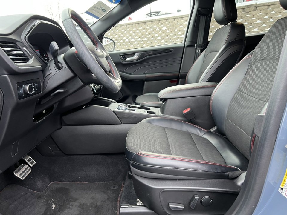 Certified 2023 Ford Escape ST-Line w/ Tech Pack #1 image 5