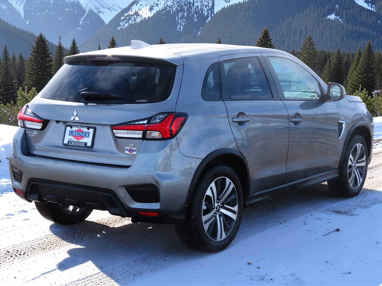 Used 2024 Mitsubishi Outlander Sport SE image 4