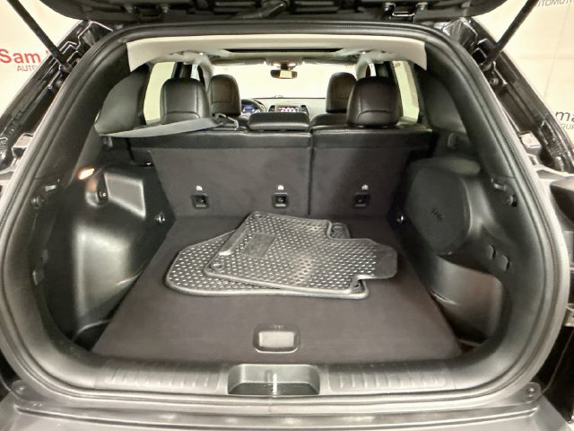 Used 2022 Jeep Cherokee Trailhawk AWD/4WD image 27