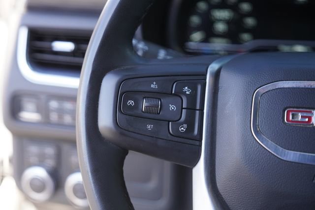 Used 2023 GMC Yukon XL SLT w/ SLT Premium Package image 25