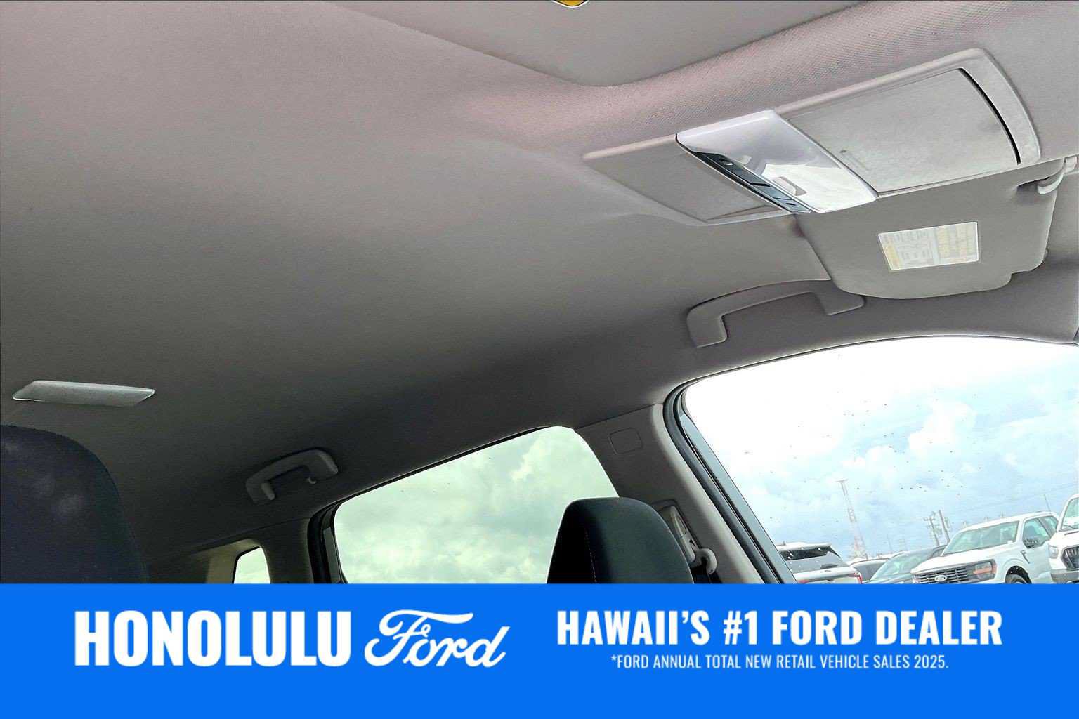 Used 2023 Nissan Rogue S FWD image 30