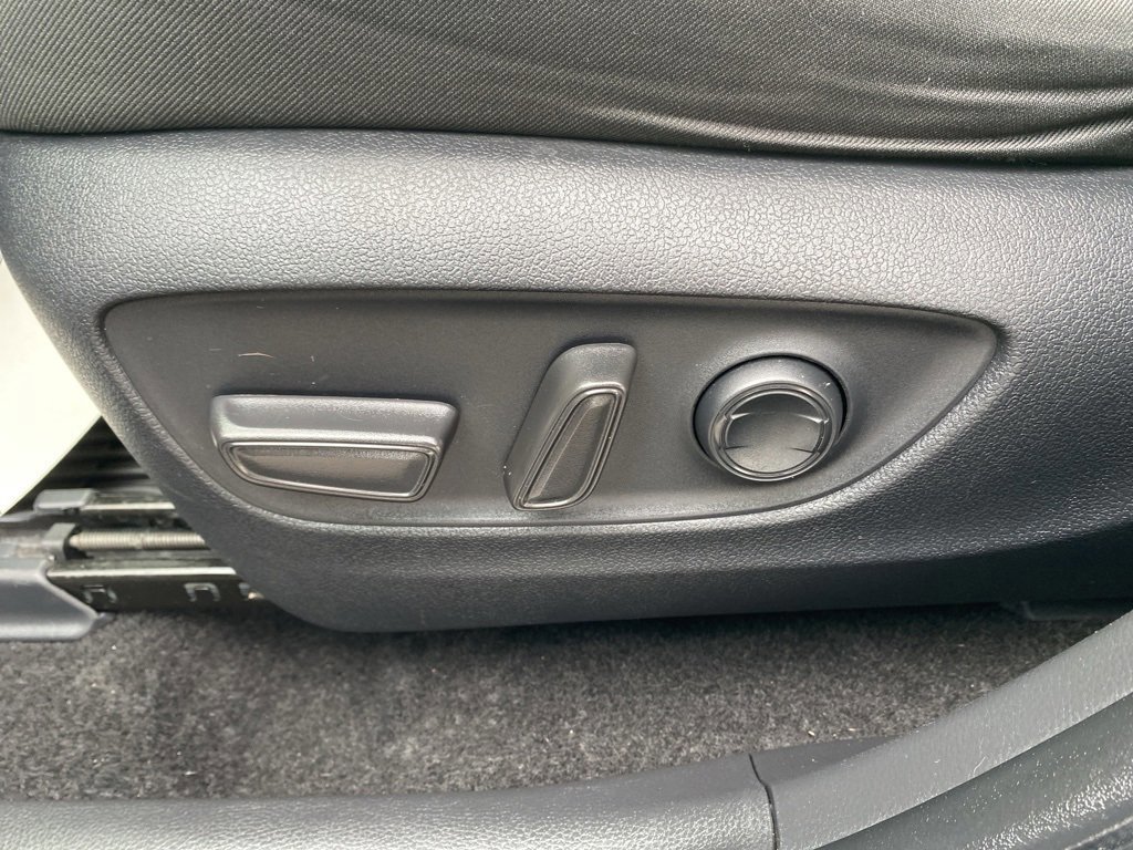 Used 2023 Toyota RAV4 XLE image 25