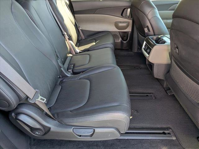 Used 2025 Kia Carnival SX image 19