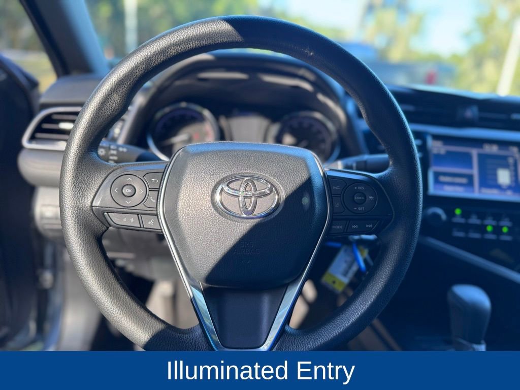 Used 2019 Toyota Camry LE image 14