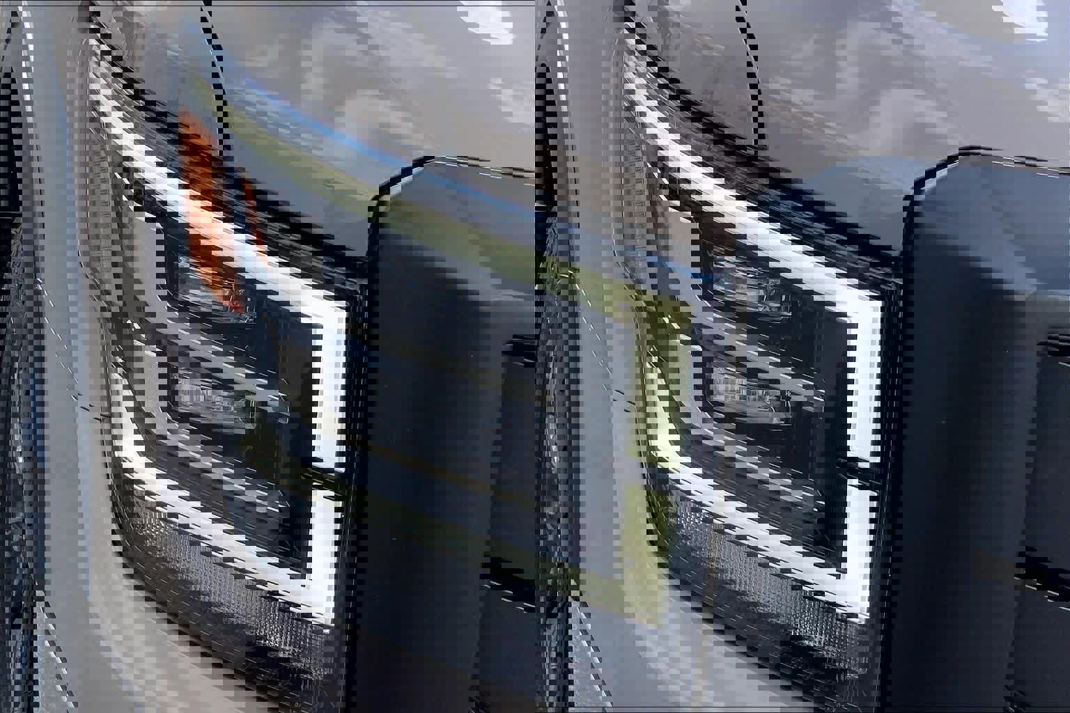 Used 2021 Nissan Titan PRO-4X w/ Pro-4x Convenience Package image 28