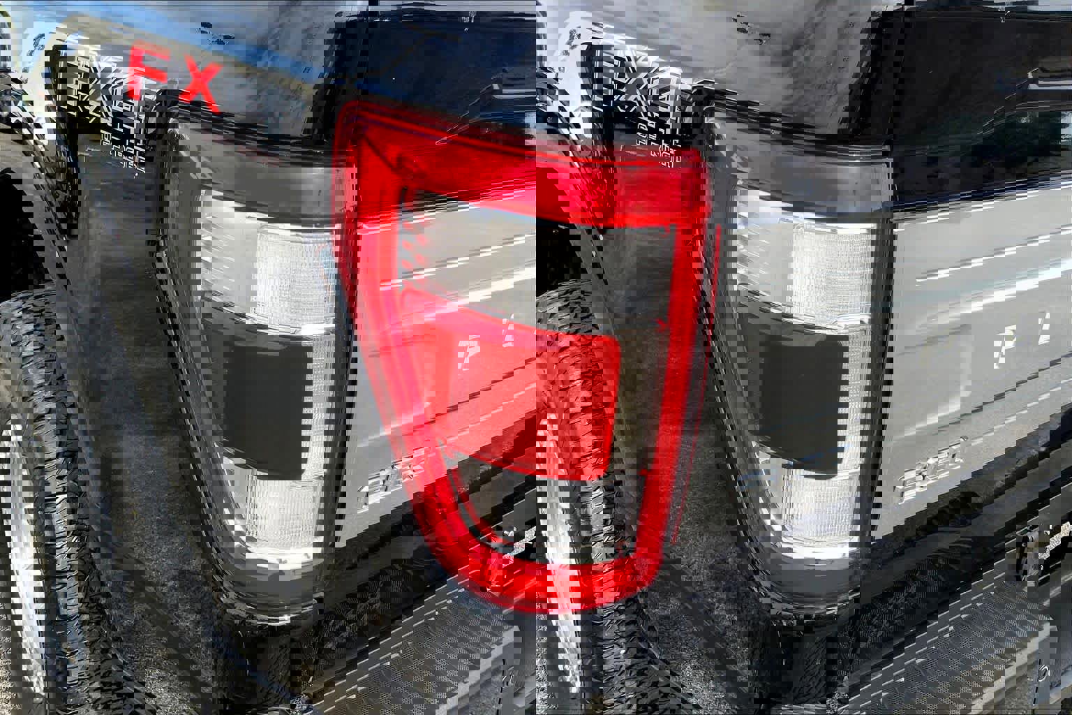 Certified 2021 Ford F150 Platinum w/ Equipment Group 701A High image 26