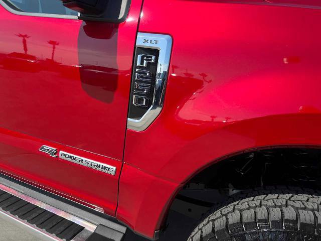 Certified 2022 Ford F250 XLT w/ XLT Premium Package image 15