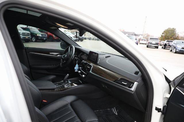 Used 2019 BMW 540i xDrive image 29
