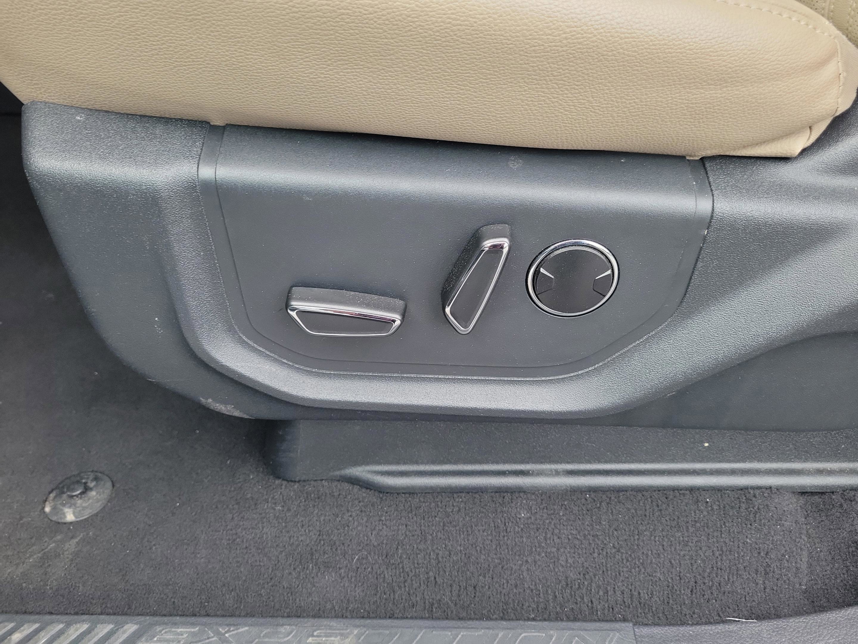 Certified 2024 Ford Expedition Limited image 17