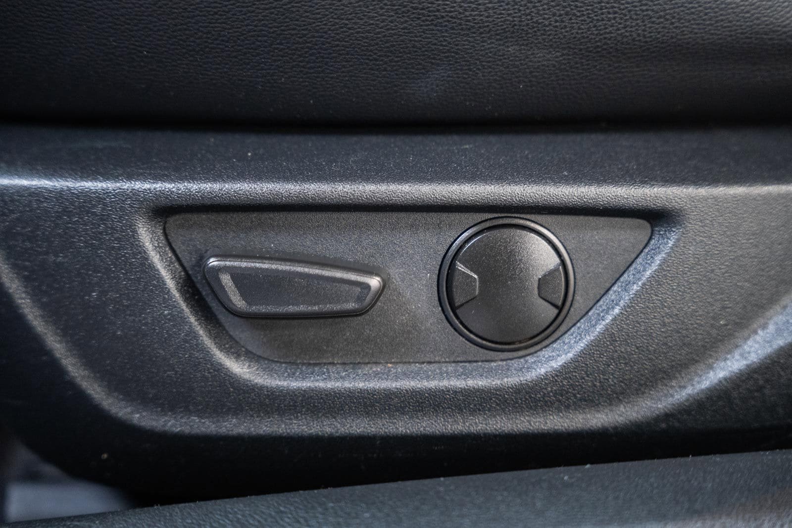 Certified 2020 Ford Mustang Premium RWD image 38