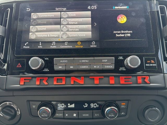 Used 2025 Nissan Frontier PRO-4X w/ Interior Protection Package image 28