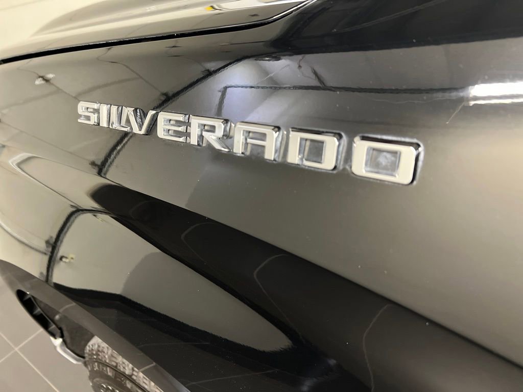 Used 2021 Chevrolet Silverado 1500 LT w/ Safety Package II AWD/4WD image 35