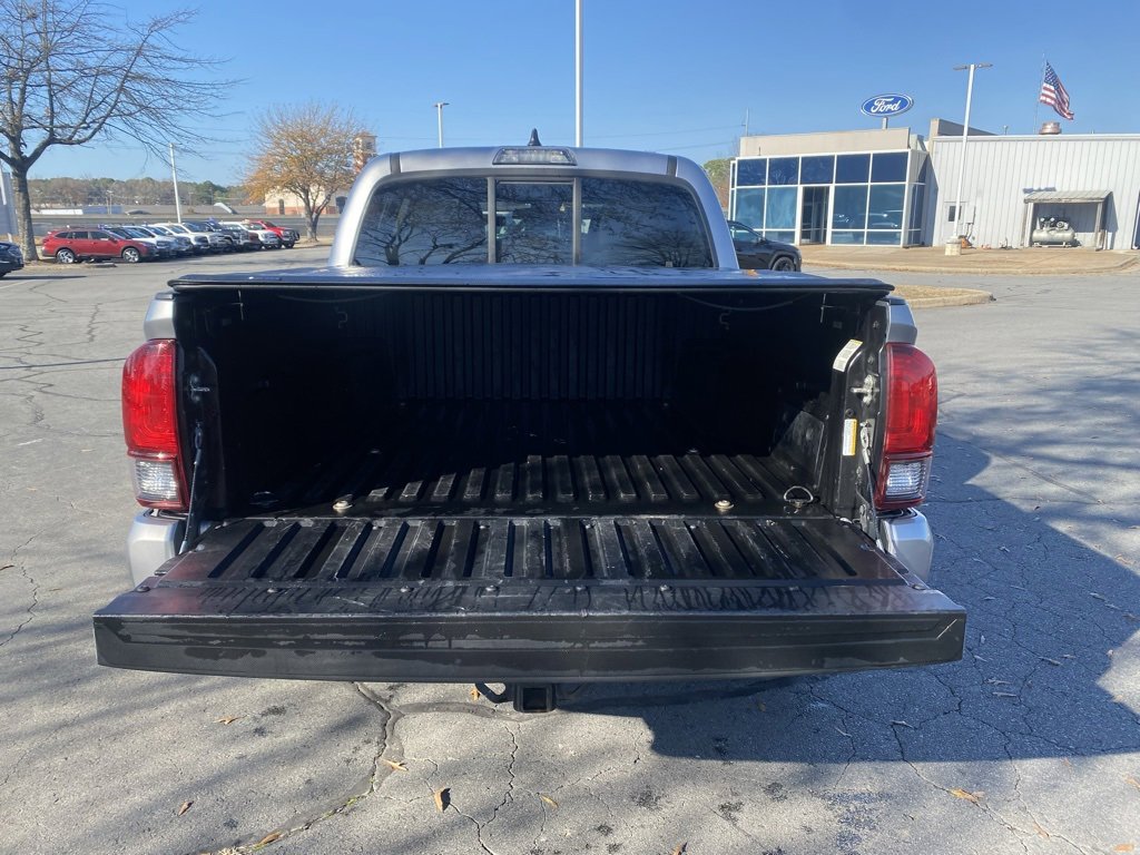 Used 2020 Toyota Tacoma SR image 9