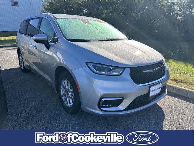 Used 2023 Chrysler Pacifica Touring-L FWD image 1
