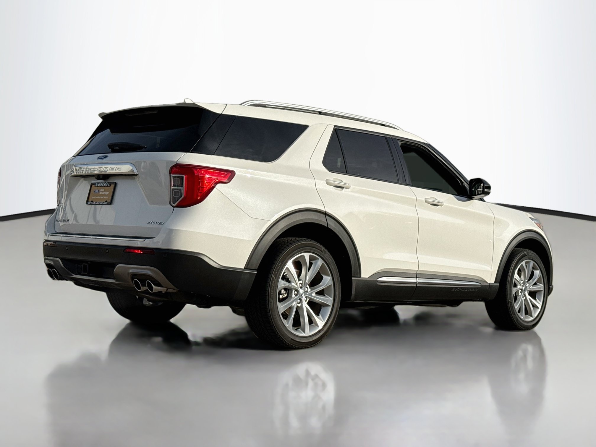 Certified 2023 Ford Explorer Platinum w/ Technology Package AWD/4WD image 7