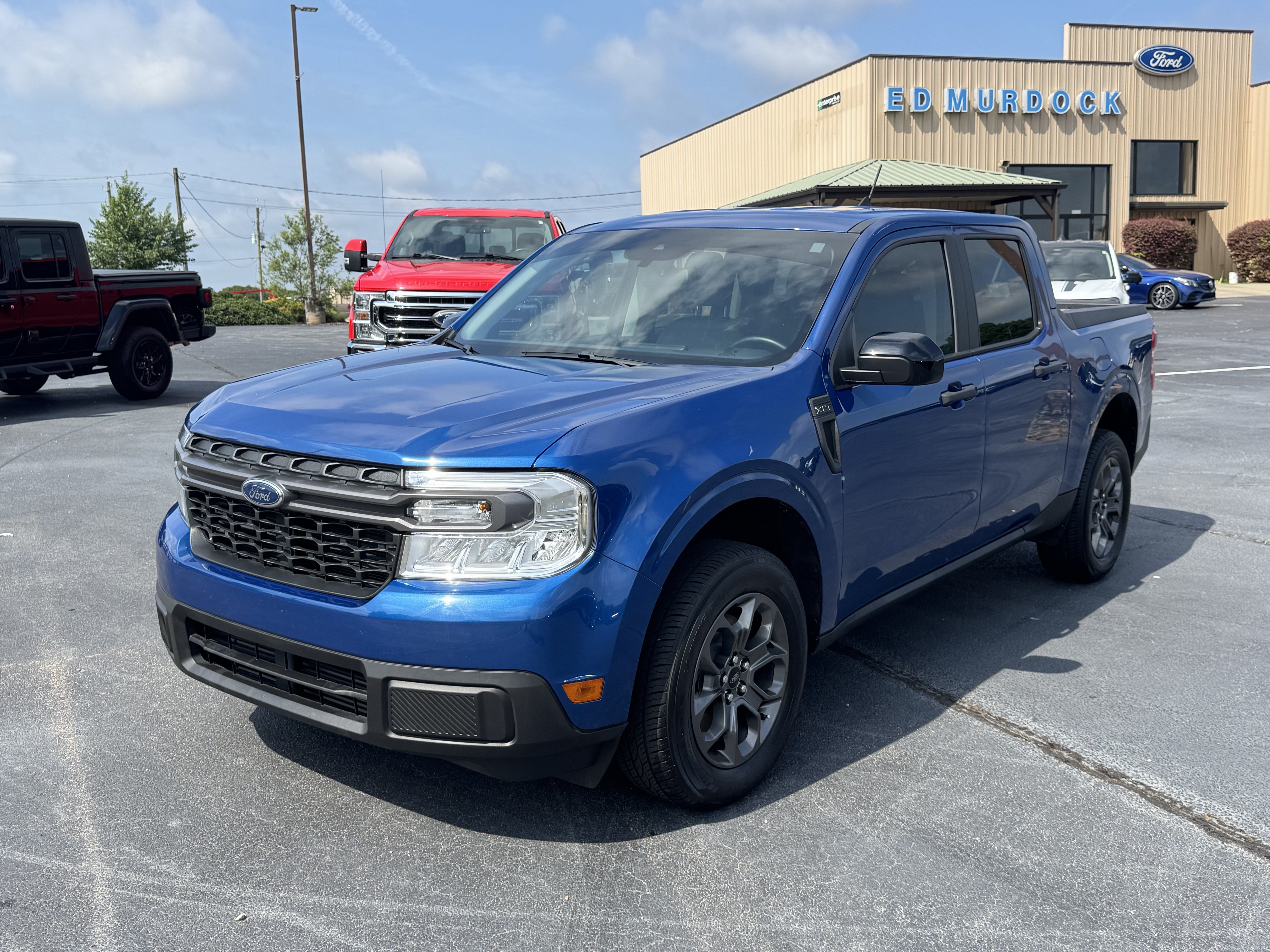 Certified 2024 Ford Maverick XLT w/ XLT Luxury Package FWD image 2