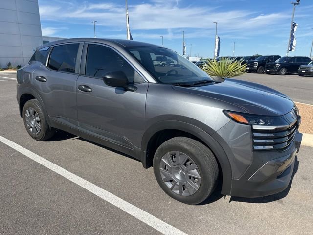 Used 2025 Nissan Kicks S image 2