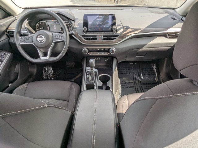 Used 2024 Nissan Altima 2.5 SV FWD image 23