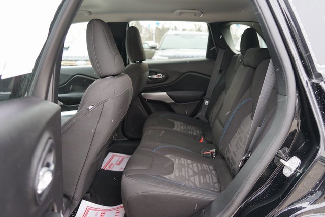 Used 2020 Jeep Cherokee Latitude image 8