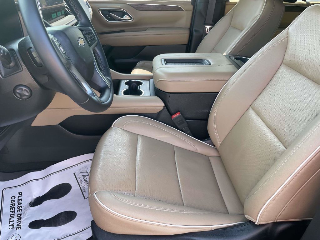 Used 2024 Chevrolet Tahoe Premier AWD/4WD image 13