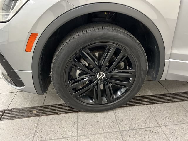 Used 2022 Volkswagen Tiguan SE R-Line AWD/4WD image 10