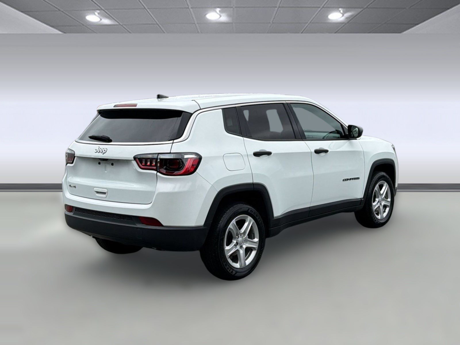 Used 2023 Jeep Compass Sport AWD/4WD image 9