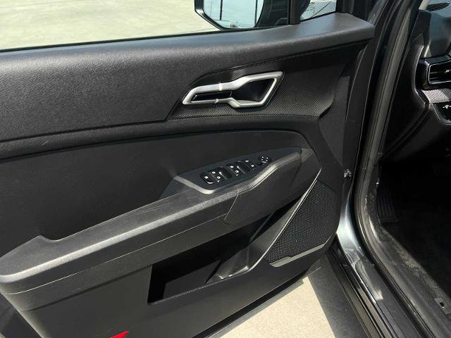 Used 2023 Kia Sportage LX image 18
