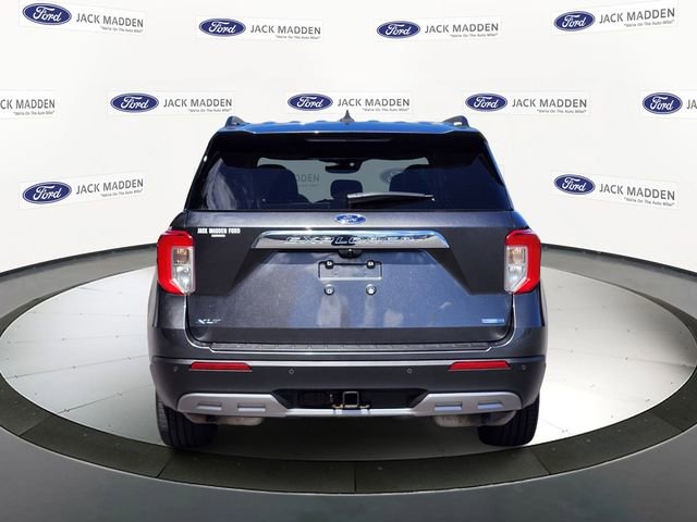 Certified 2020 Ford Explorer XLT w/ Equipment Group 202A AWD/4WD image 4