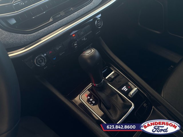 Used 2023 Jeep Compass Latitude AWD/4WD image 17
