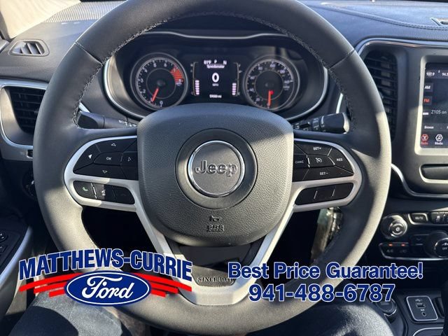 Used 2022 Jeep Cherokee Latitude w/ Trailer Tow Group AWD/4WD image 16
