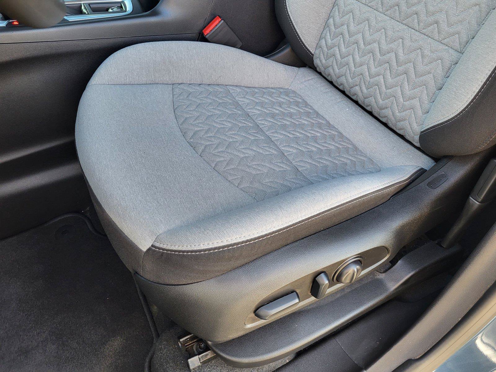 Used 2024 Chevrolet Equinox LS w/ LS Convenience Package FWD image 16