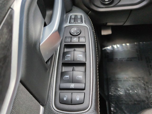 Used 2024 RAM 3500 Big Horn AWD/4WD image 24