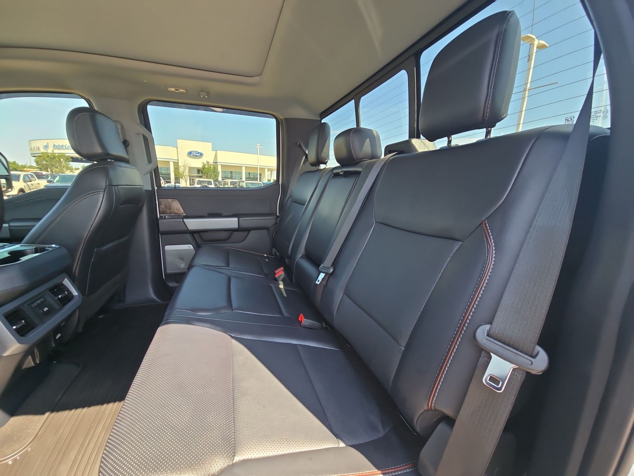 Certified 2024 Ford F250 Lariat w/ Sport Appearance Package AWD/4WD image 27