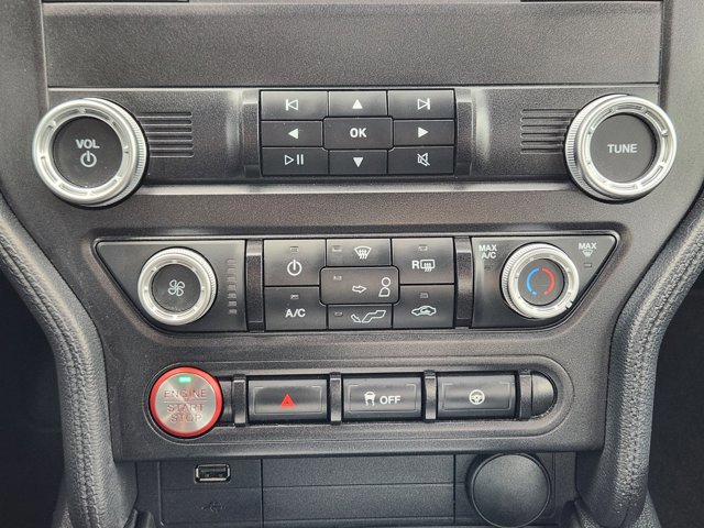 Certified 2022 Ford Mustang Coupe image 17